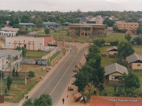Le Boulevard Laurent Désiré Kabila dans la Commune de Diulu, ville de Mbuji-Mayi (Kasaï Oriental).